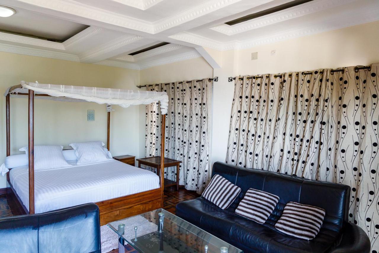 Hotel Melrose Sambava Extérieur photo